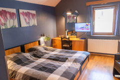 35-bed